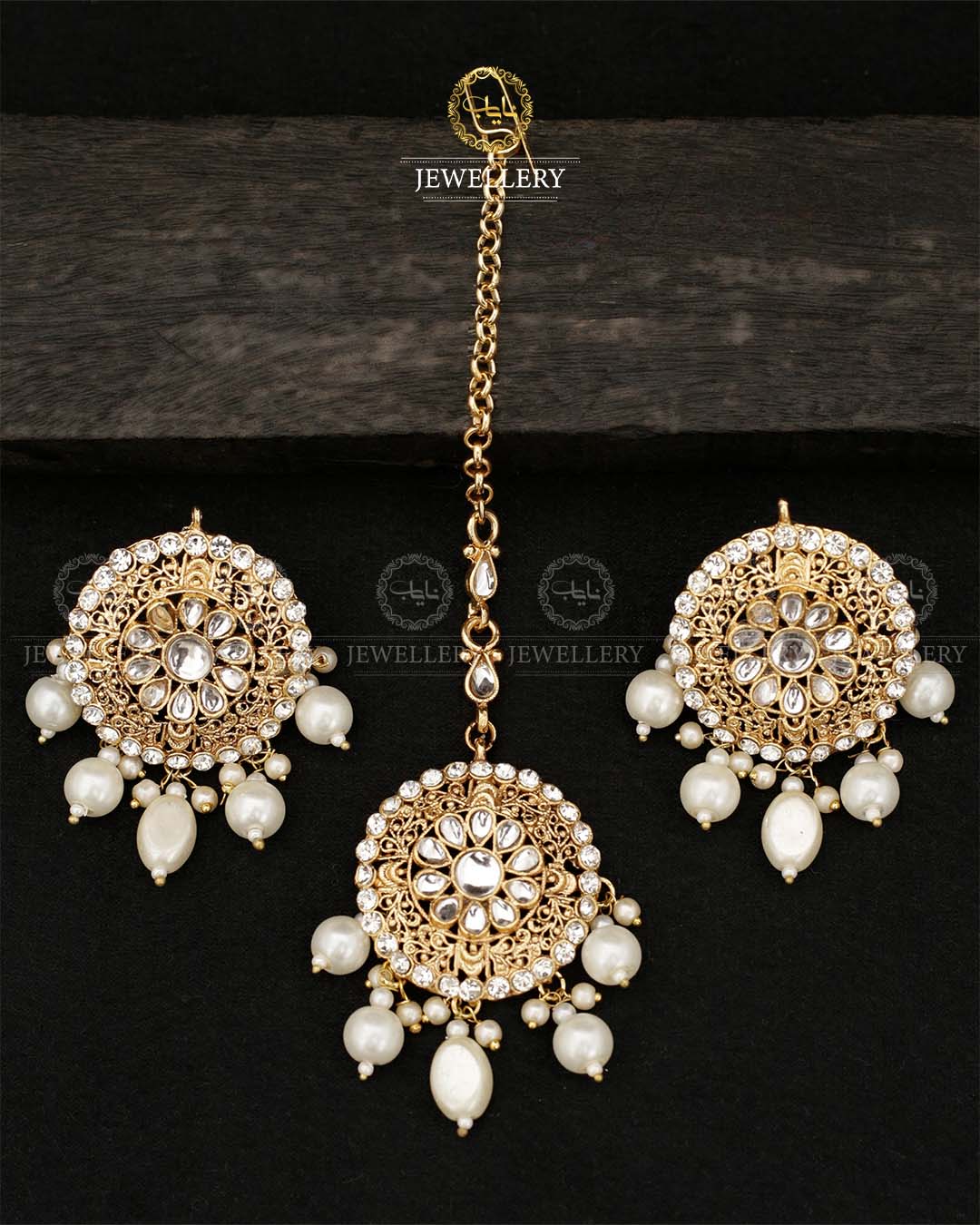 Kundan Studs With Tika E-3008