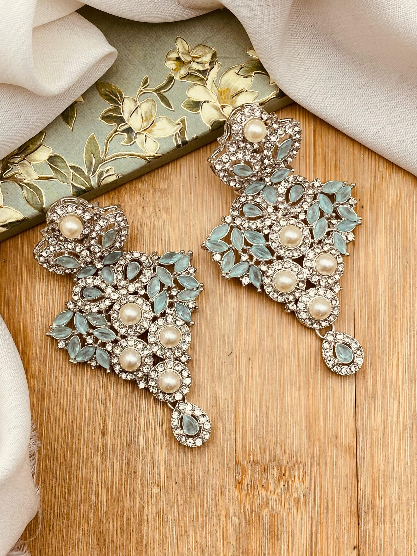 Turkish Earrings-2454-Silver Nayab Jewellery