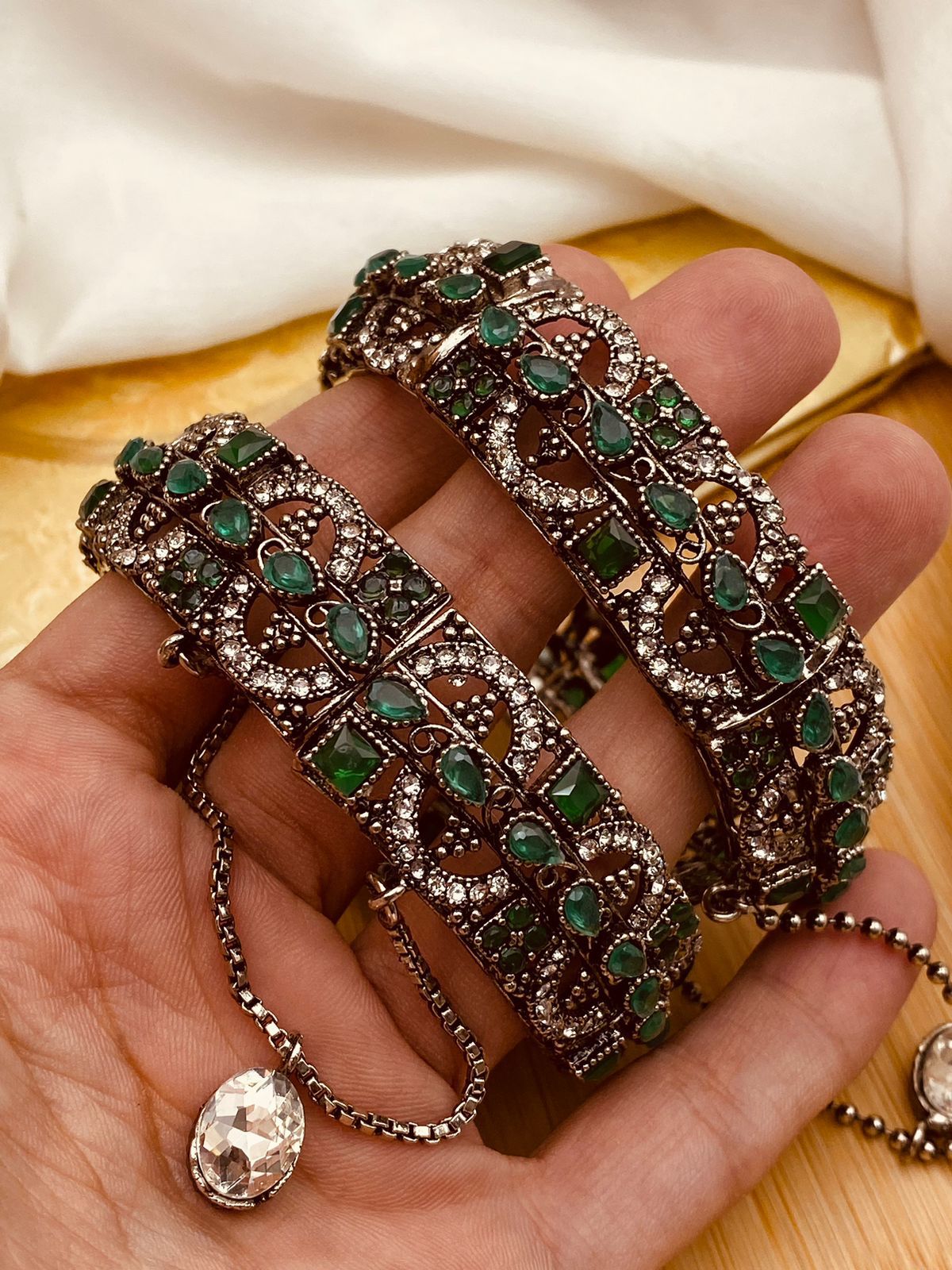 Egyptian Openable Bangles NJ-1534