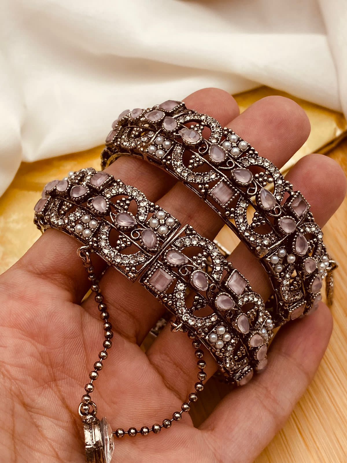Egyptian Openable Bangles NJ-1534
