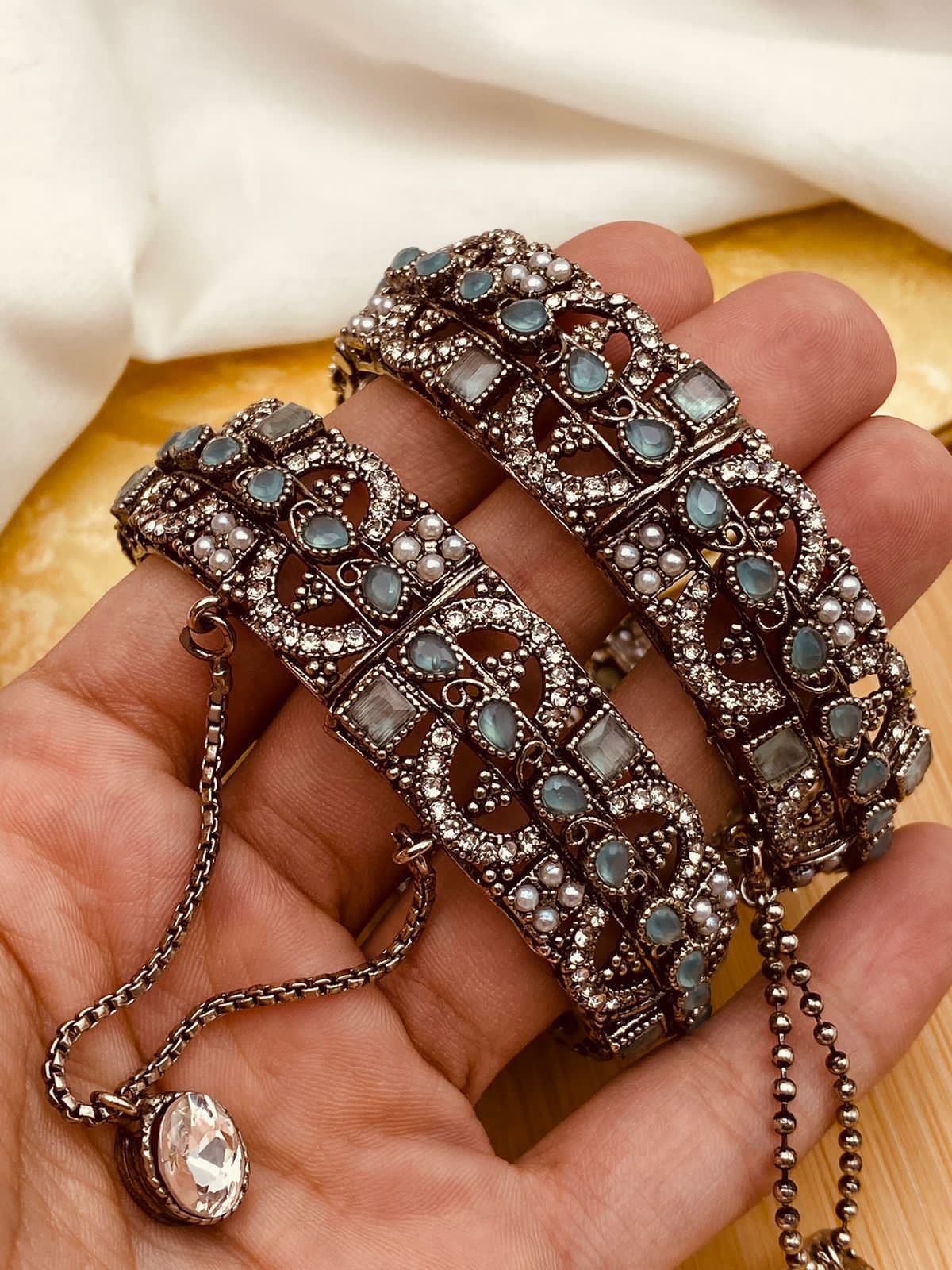 Egyptian Openable Bangles NJ-1534