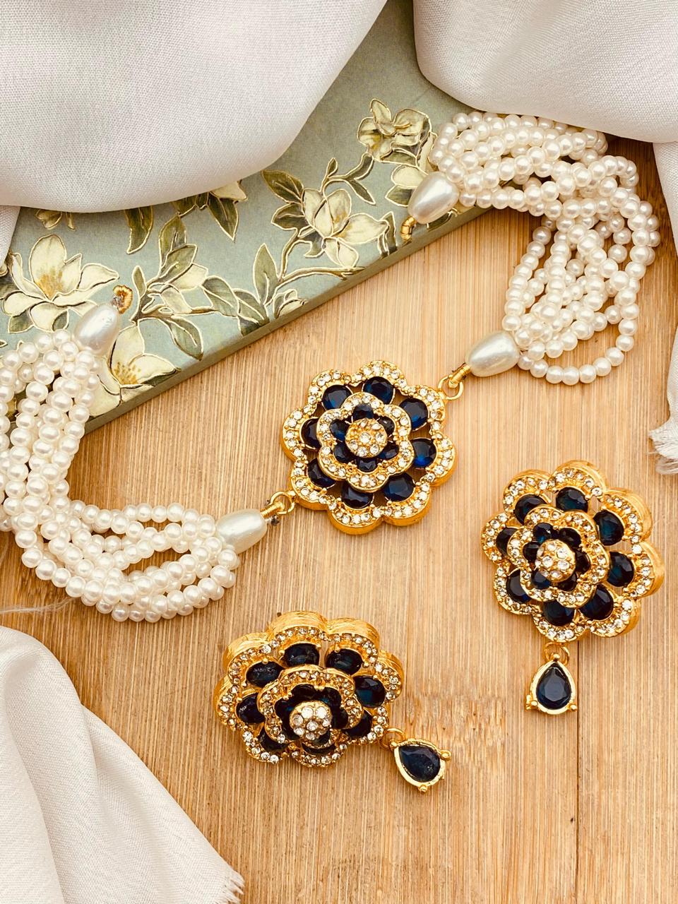 Zirconia Sun flower Chokar set-2573-Golden Nayab Jewellery