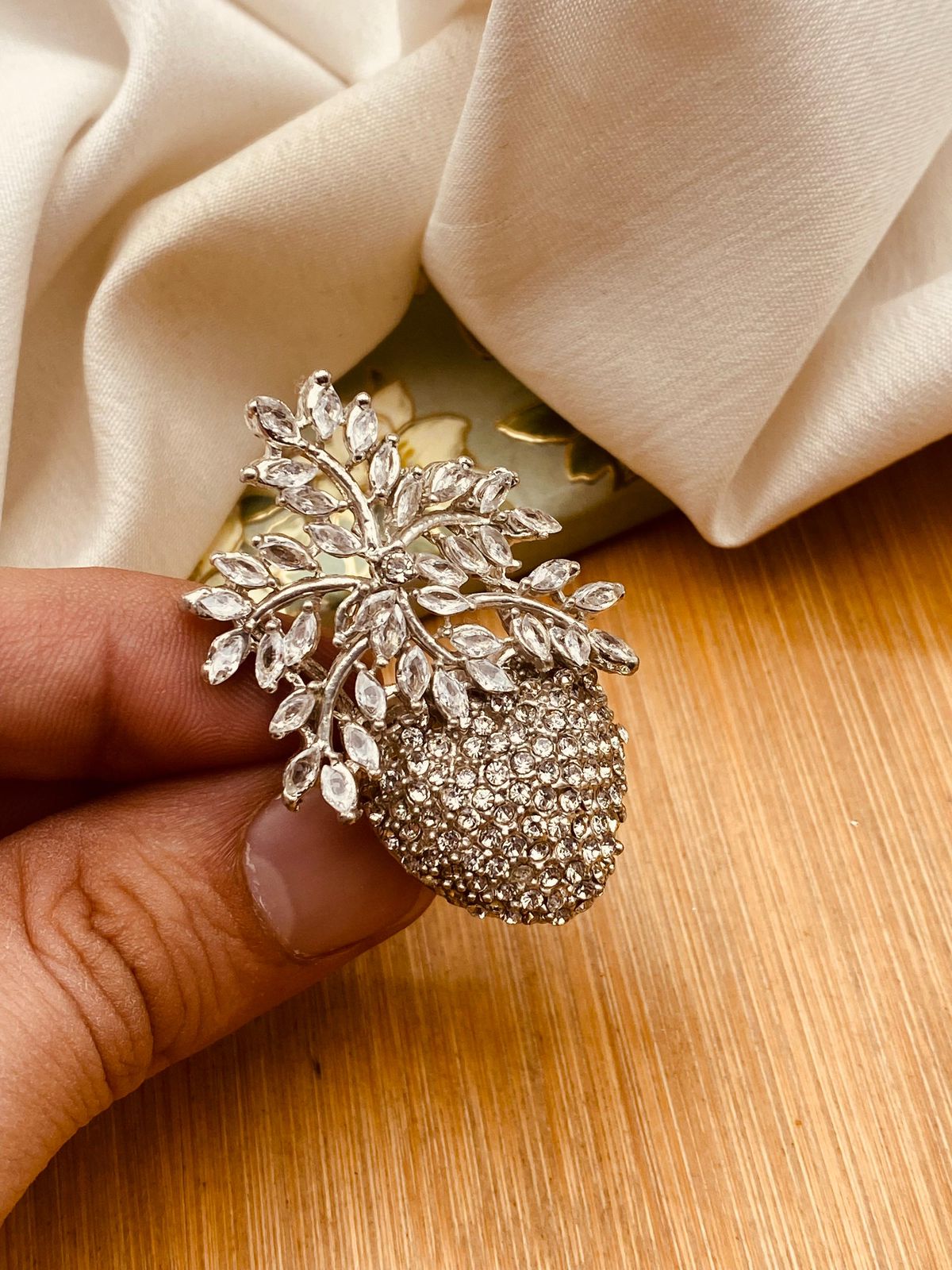 Pineapple Zarcon Brig Size Ring (Adjustable)-2845