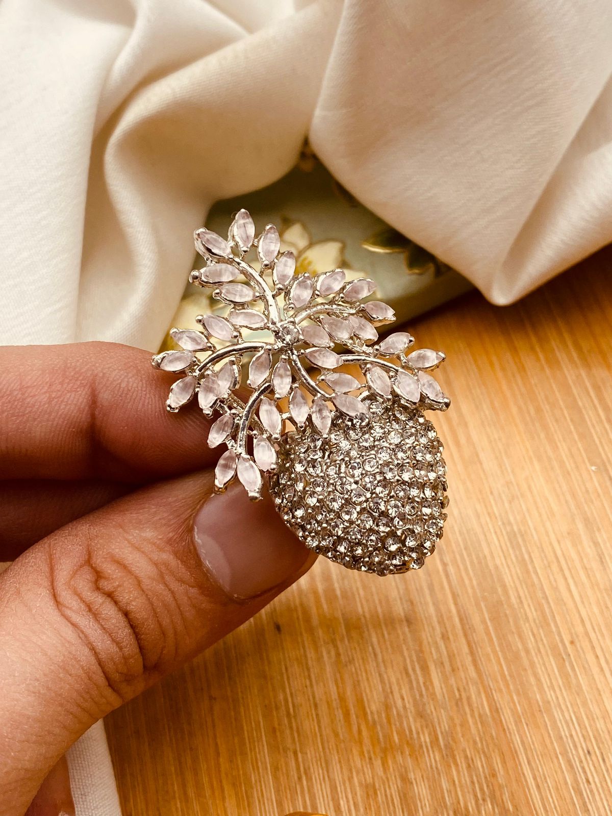 Pineapple Zarcon Brig Size Ring (Adjustable)-2845