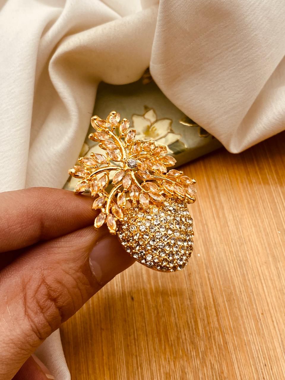 Pineapple Zarcon Brig Size Ring (Adjustable)-2845