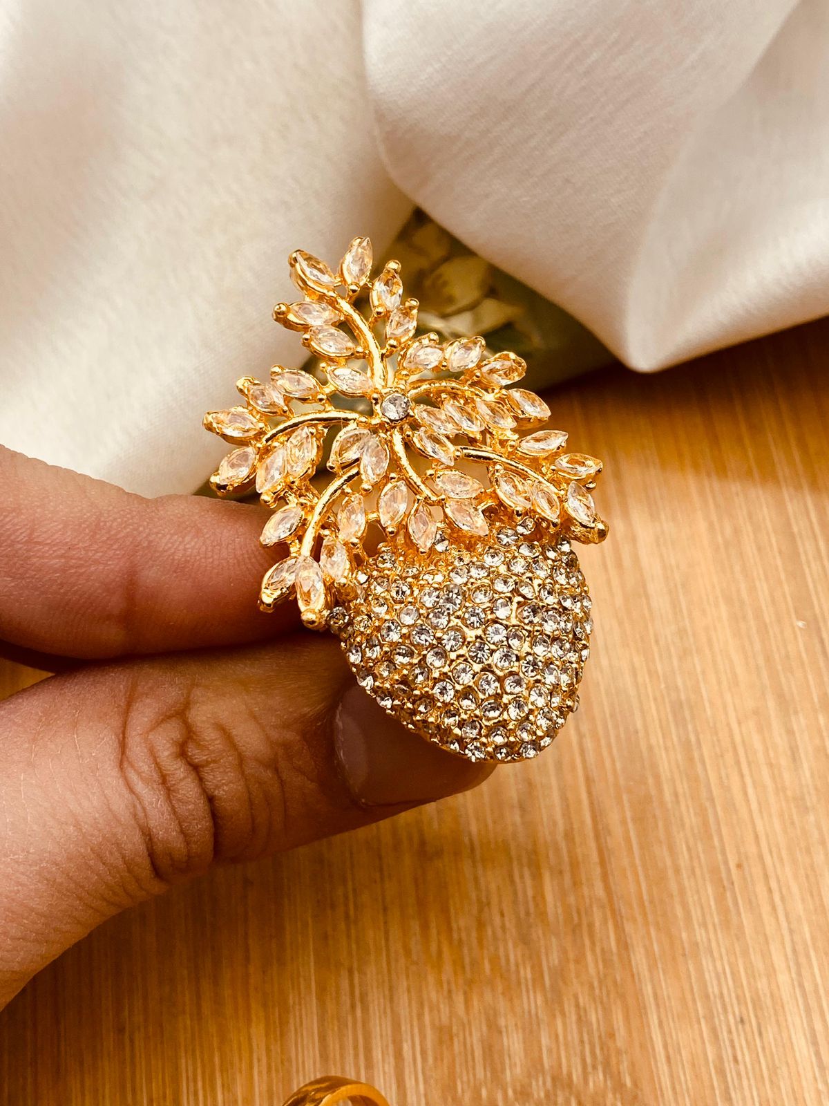 Pineapple Zarcon Brig Size Ring (Adjustable)-2845
