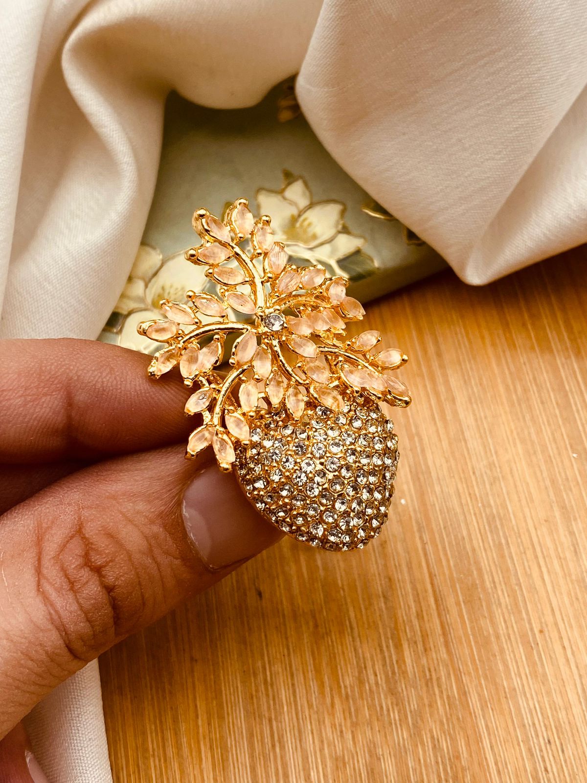 Pineapple Zarcon Brig Size Ring (Adjustable)-2845