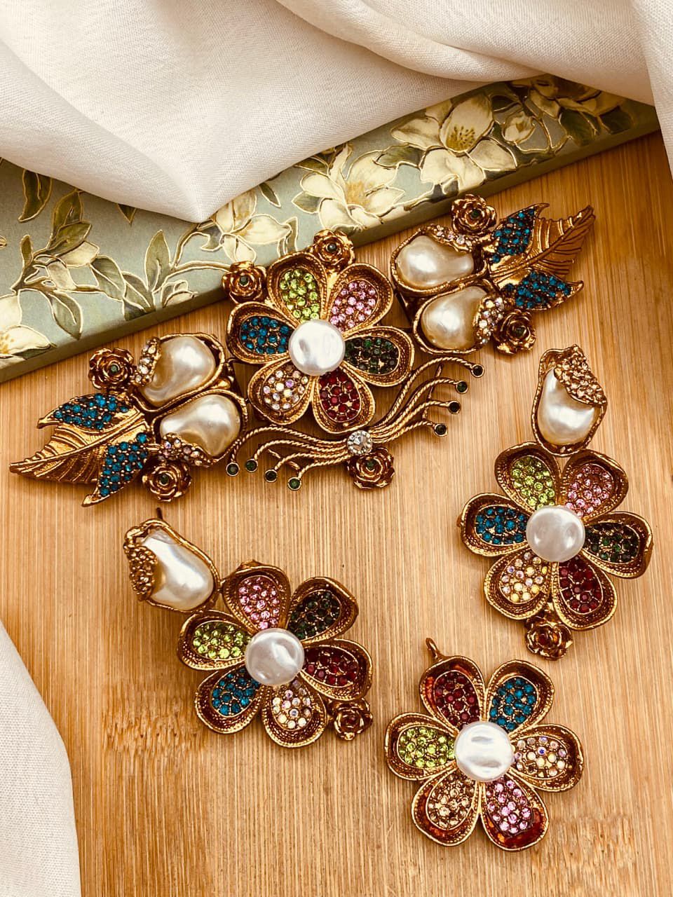 Turkish Mother Pearl chokar set N-102