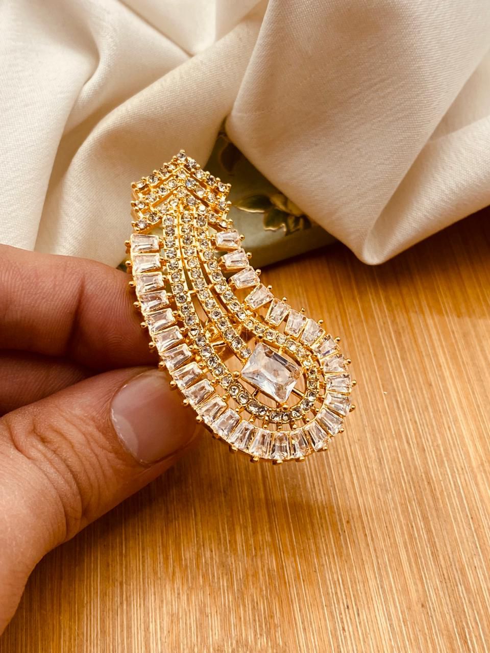 Crown Zarcon Brig Size Ring (Adjustable)-2840