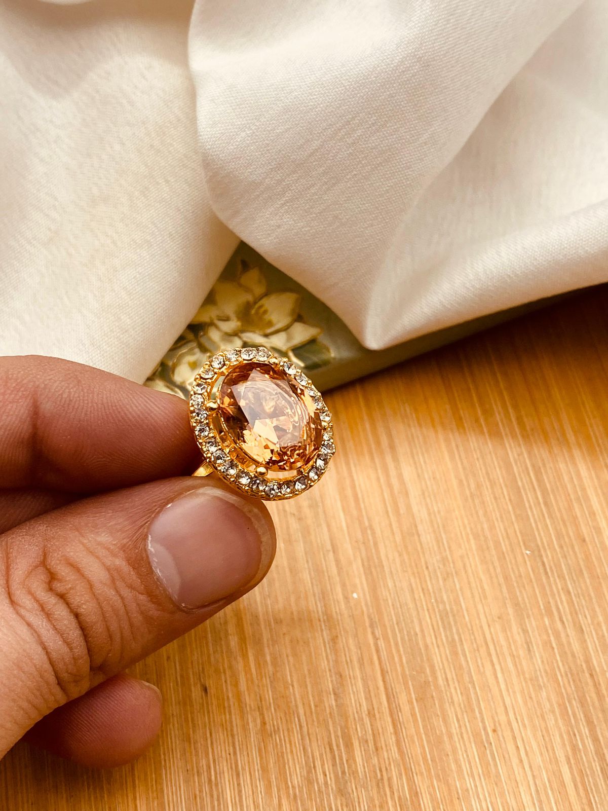 Zirconia Round Ring (Adjustable)-2846-Golden