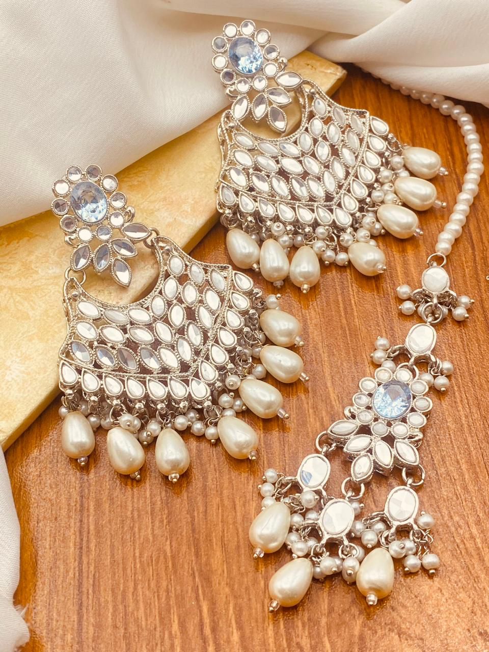 Kundan Mirror Bunda Tikka Set