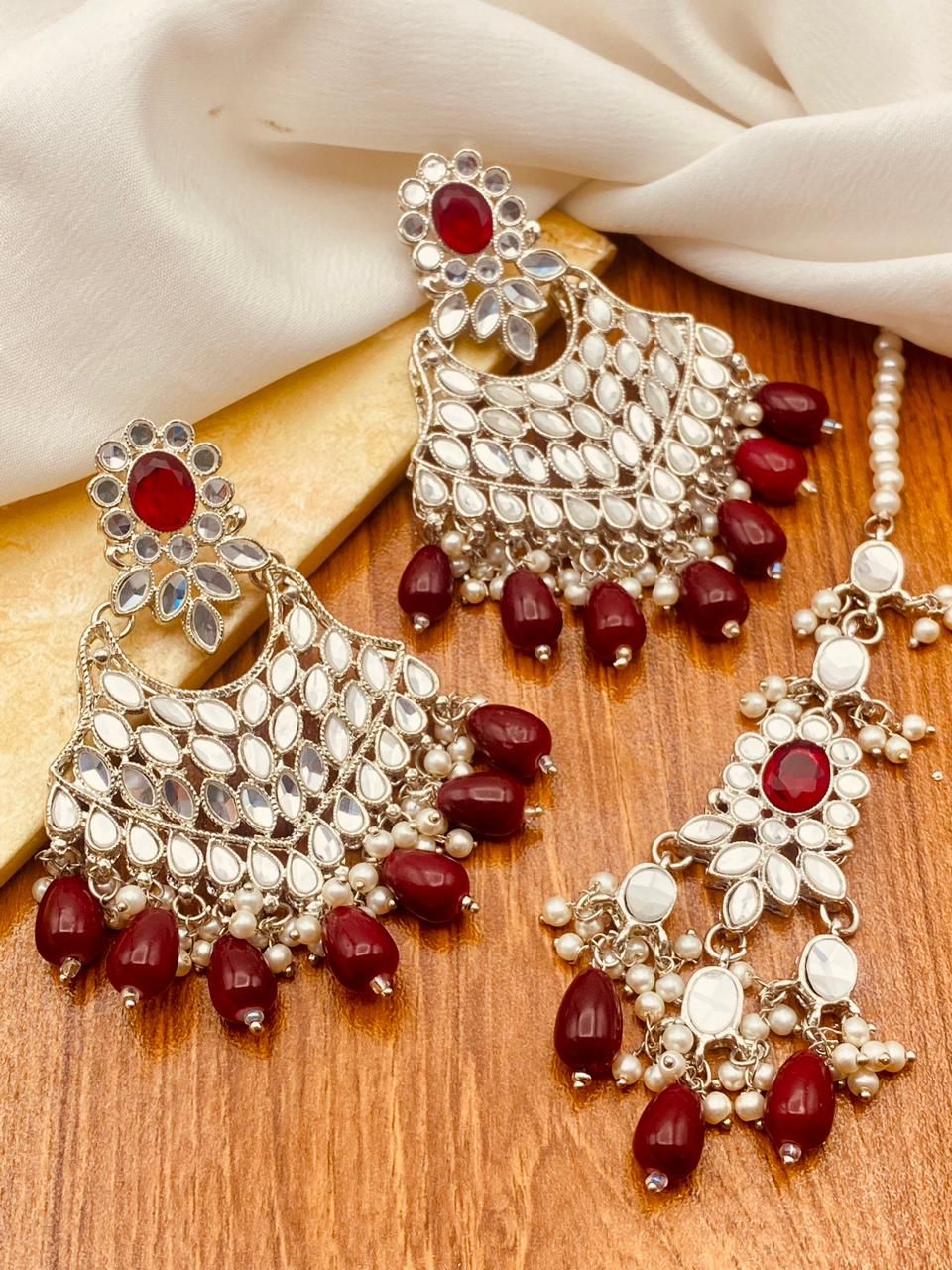 Kundan Mirror Bunda Tikka Set