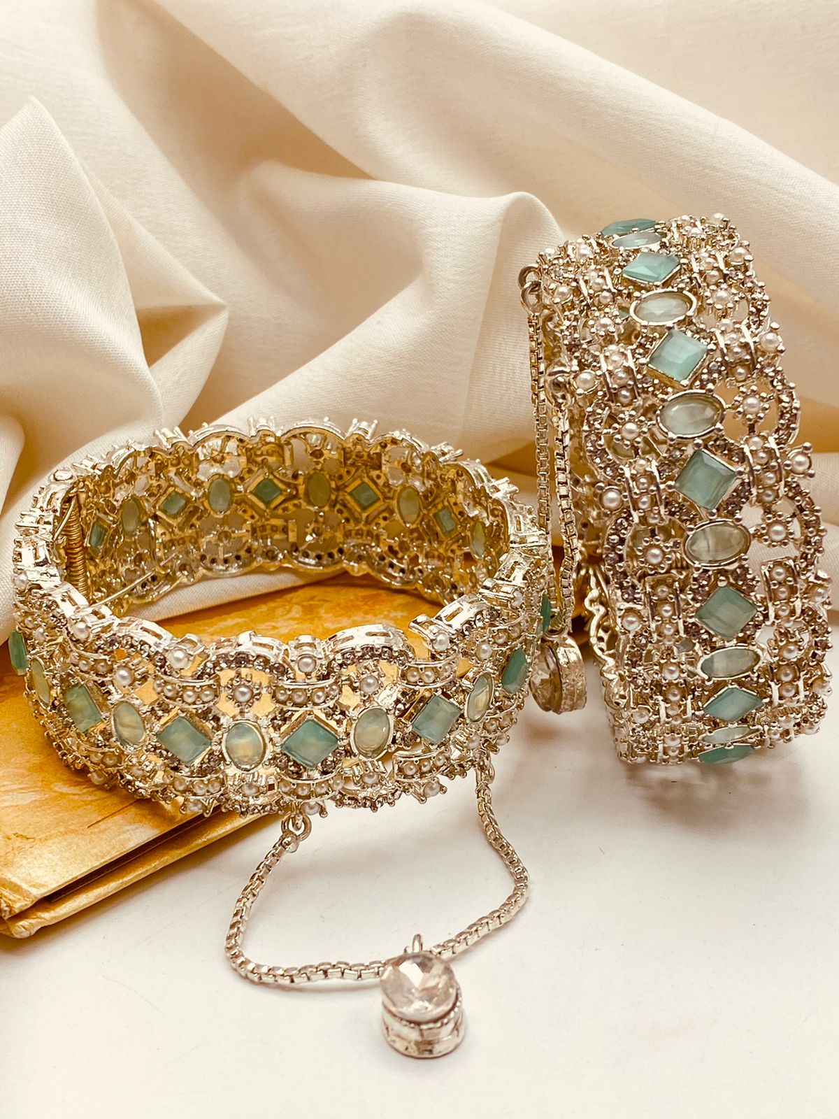 Signature Silver Gold Bangles NJ-1306