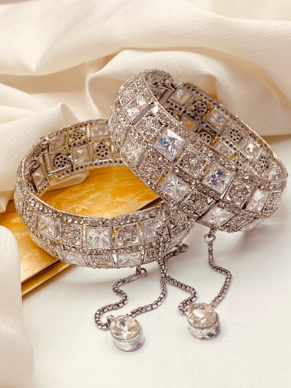 Trending Nauratan Indian Bangles