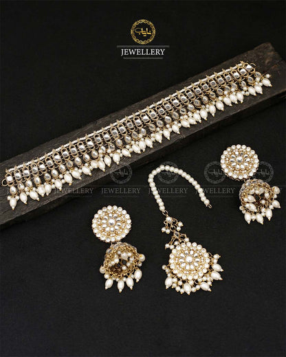 Dubbi Kundan Guluband with Jhumka Tika N-107