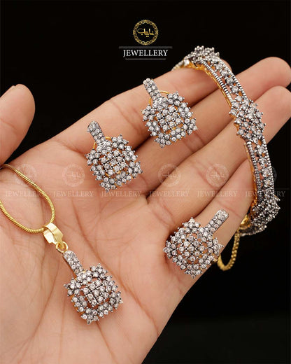 Jarao 5 pcs Combo Locket set with openable Bangle L-906