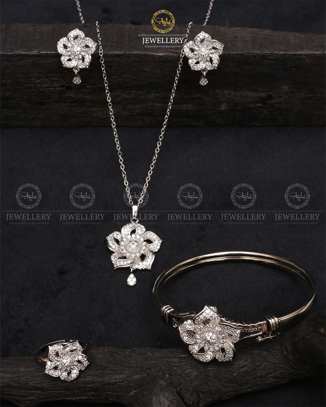 China Gold 5 pcs Flower locket combo set-2302