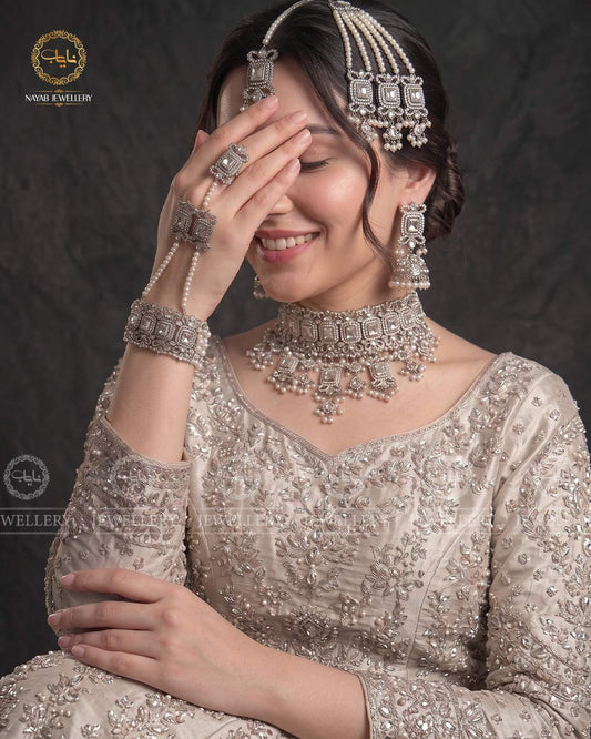 Premium Quality Kundan 6 pcs Bridal set with jhumkaz jhomer Tika & Anja -1949-Silver