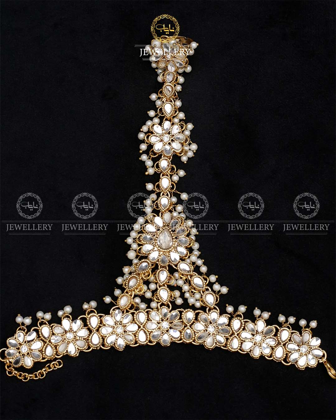 Dubbi kundan Angla (Bracelet with Ring) A-6023