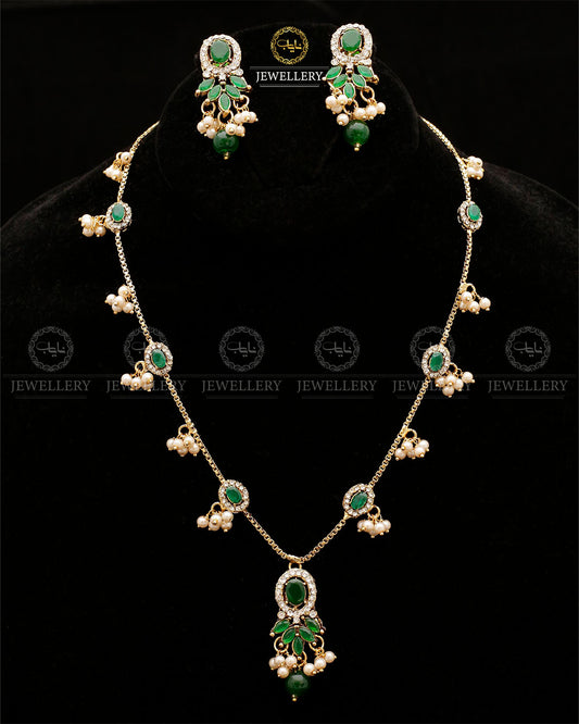 Decent Necklace set-2556-Golden Nayab Jewellery