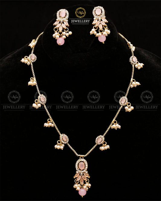 Decent Necklace set-2556-Golden Nayab Jewellery