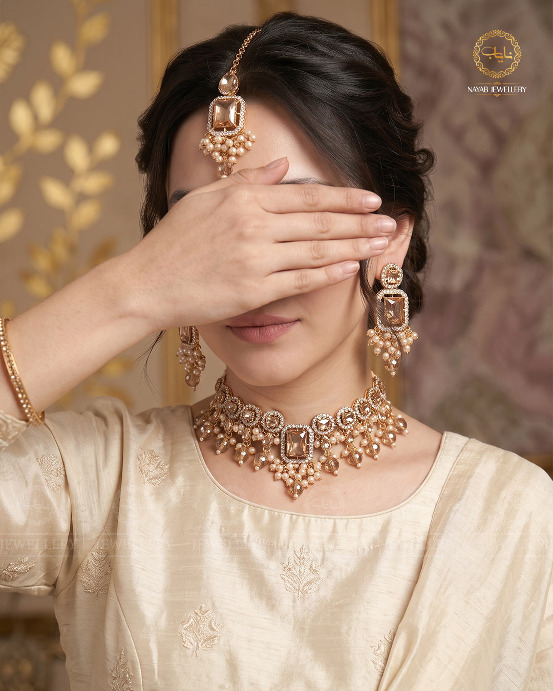 Egyptian Flexible choker Necklace set with tika-2237-Golden