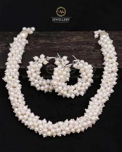 Hand made Gajra Mala with Baali-2733 Nayab Jewellery