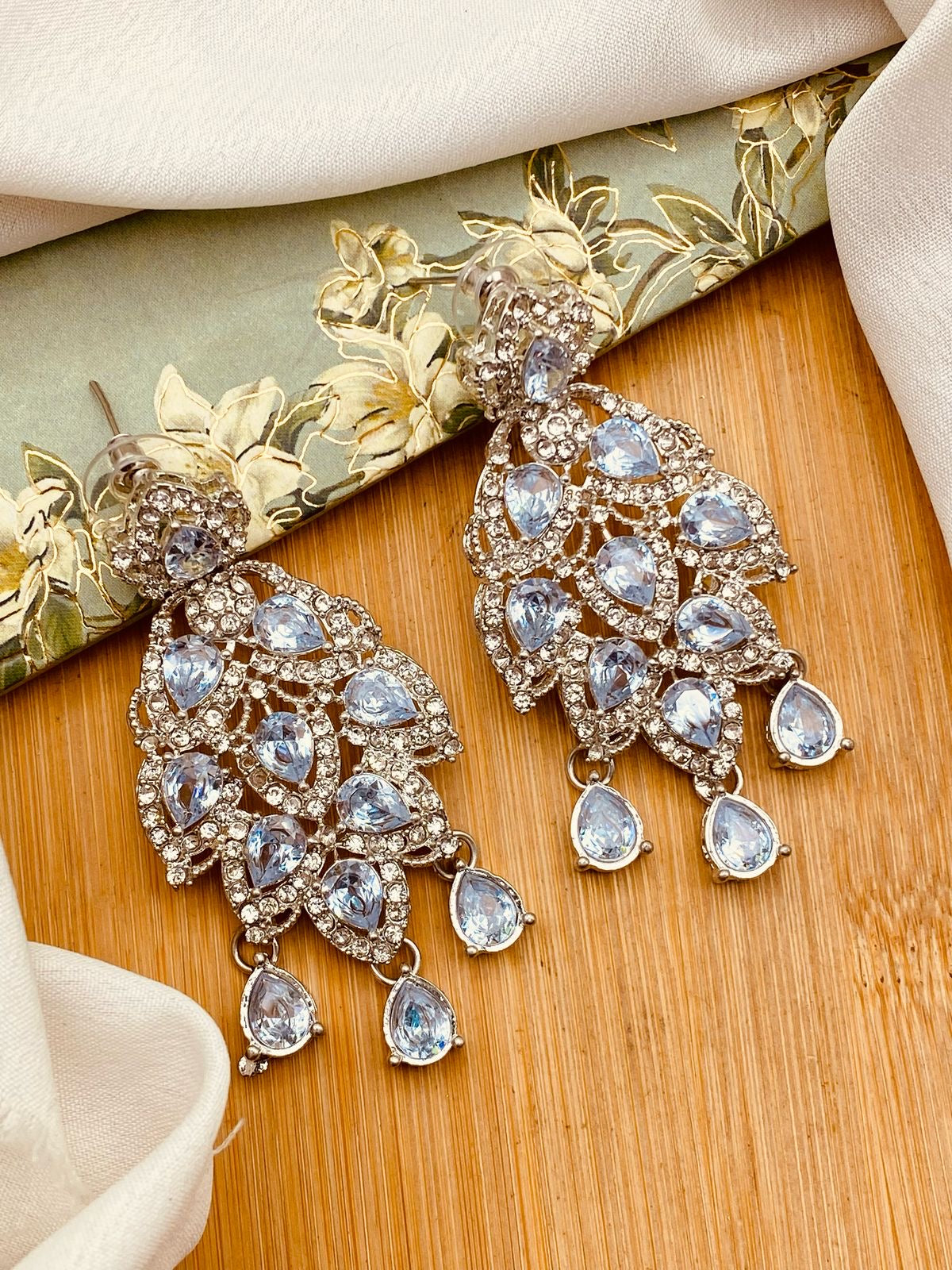 Leaf Earrings -2501-Silver Nayab Jewellery
