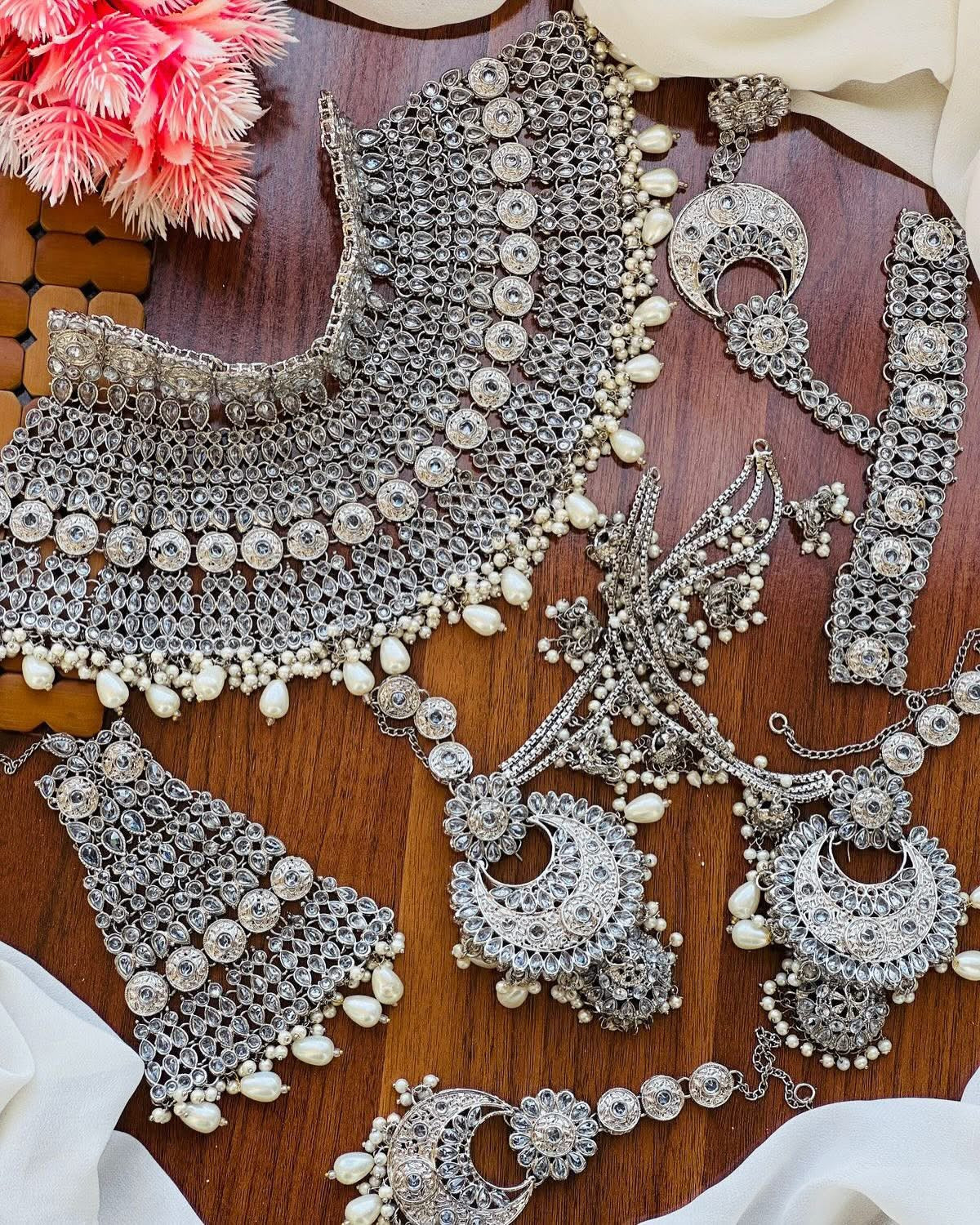 Malika Zarcon 6 pcs Collar Bridal set -2309-Golden