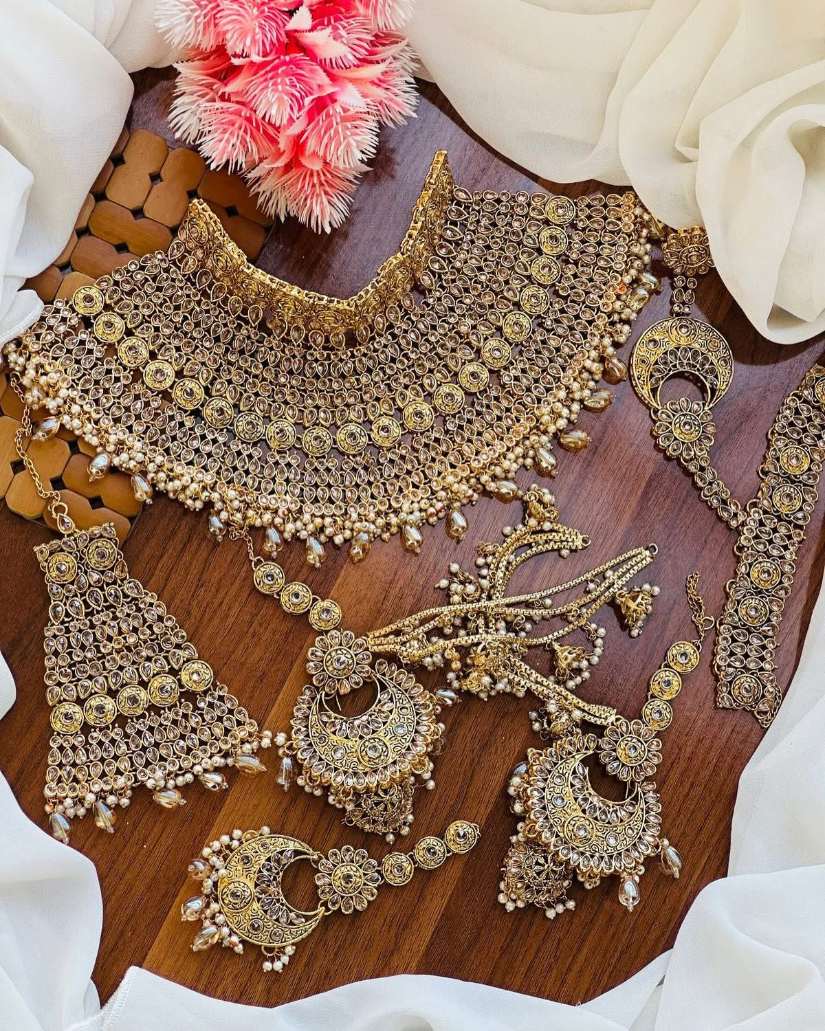 Malika Zarcon 6 pcs Collar Bridal set -2309-Golden