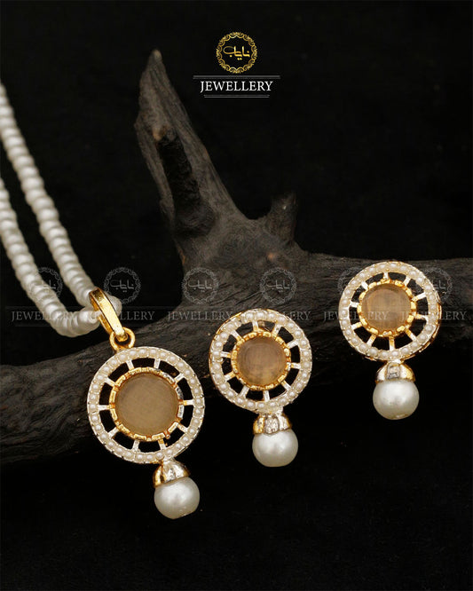 Egyptian Locket set with Mala L-908