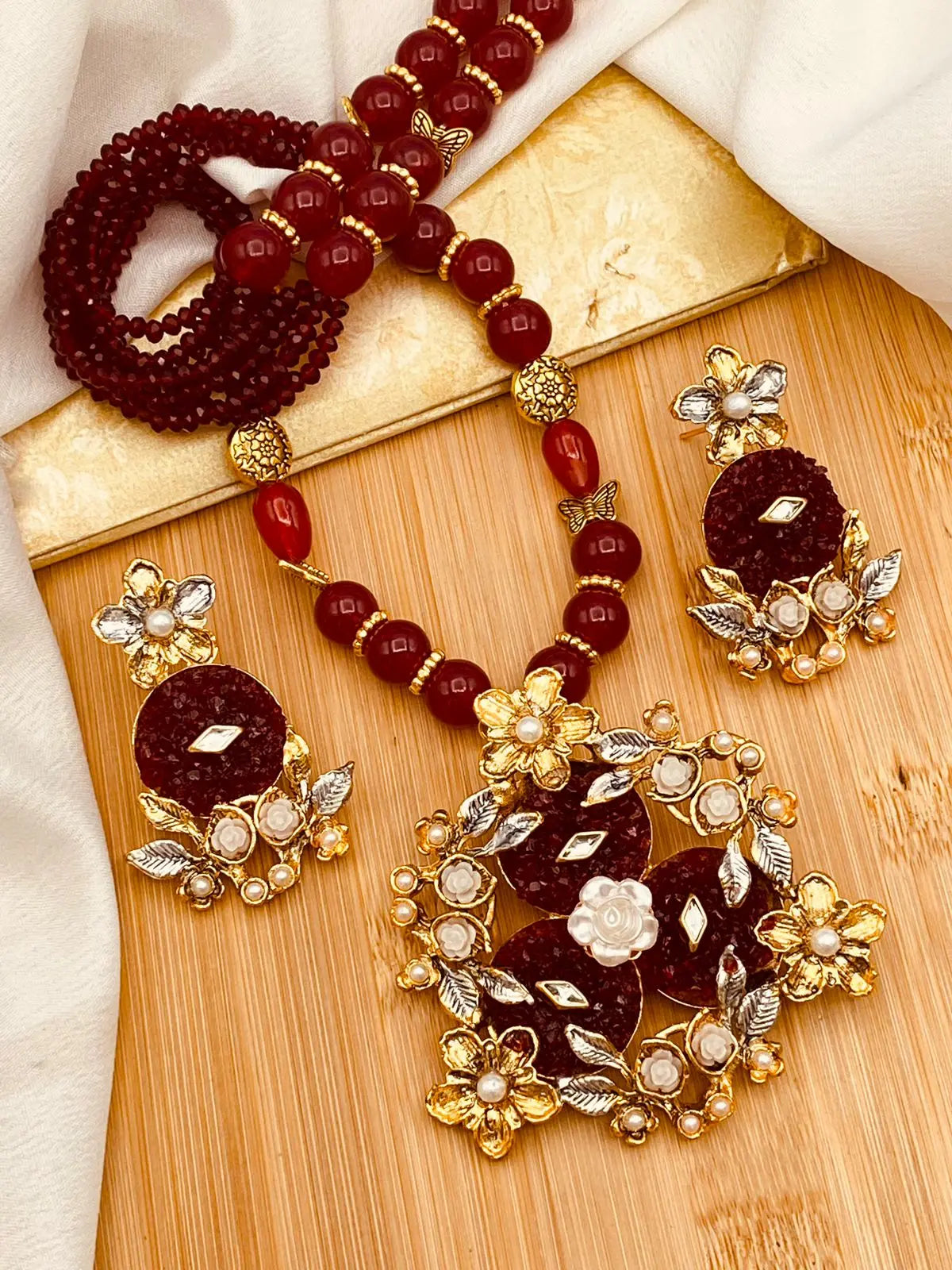 Crush stones flower Hand made Mala set NJ-1601 Nayab Jewellery