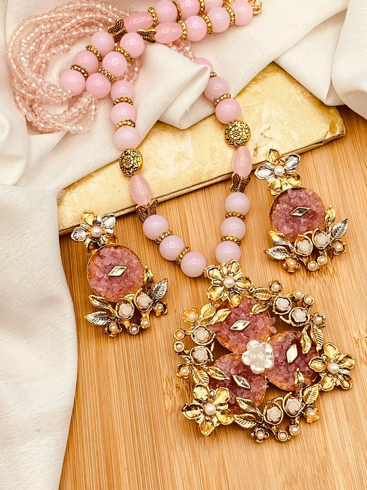 Crush stones flower Hand made Mala set NJ-1601 Nayab Jewellery