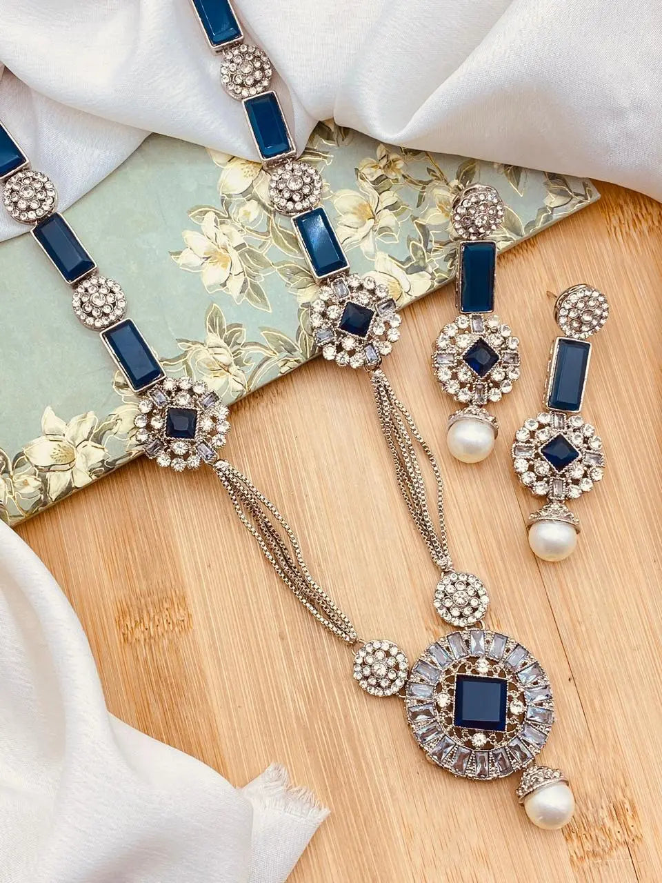 Delta Mala Set with Hoops & Tika -2267 Nayab Jewellery