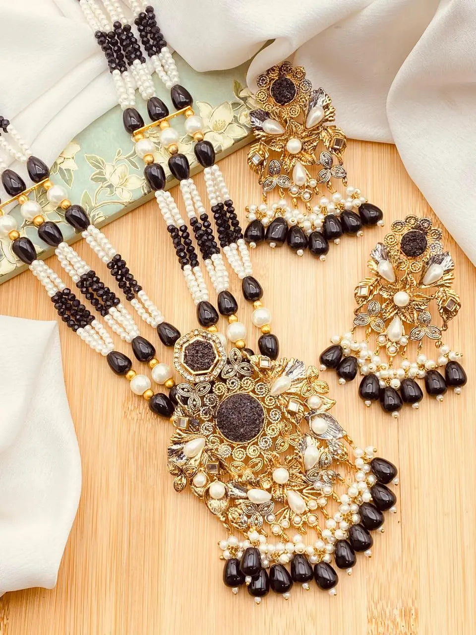 Designer Handmade Crush Stones Mala set-2045 Nayab Jewellery