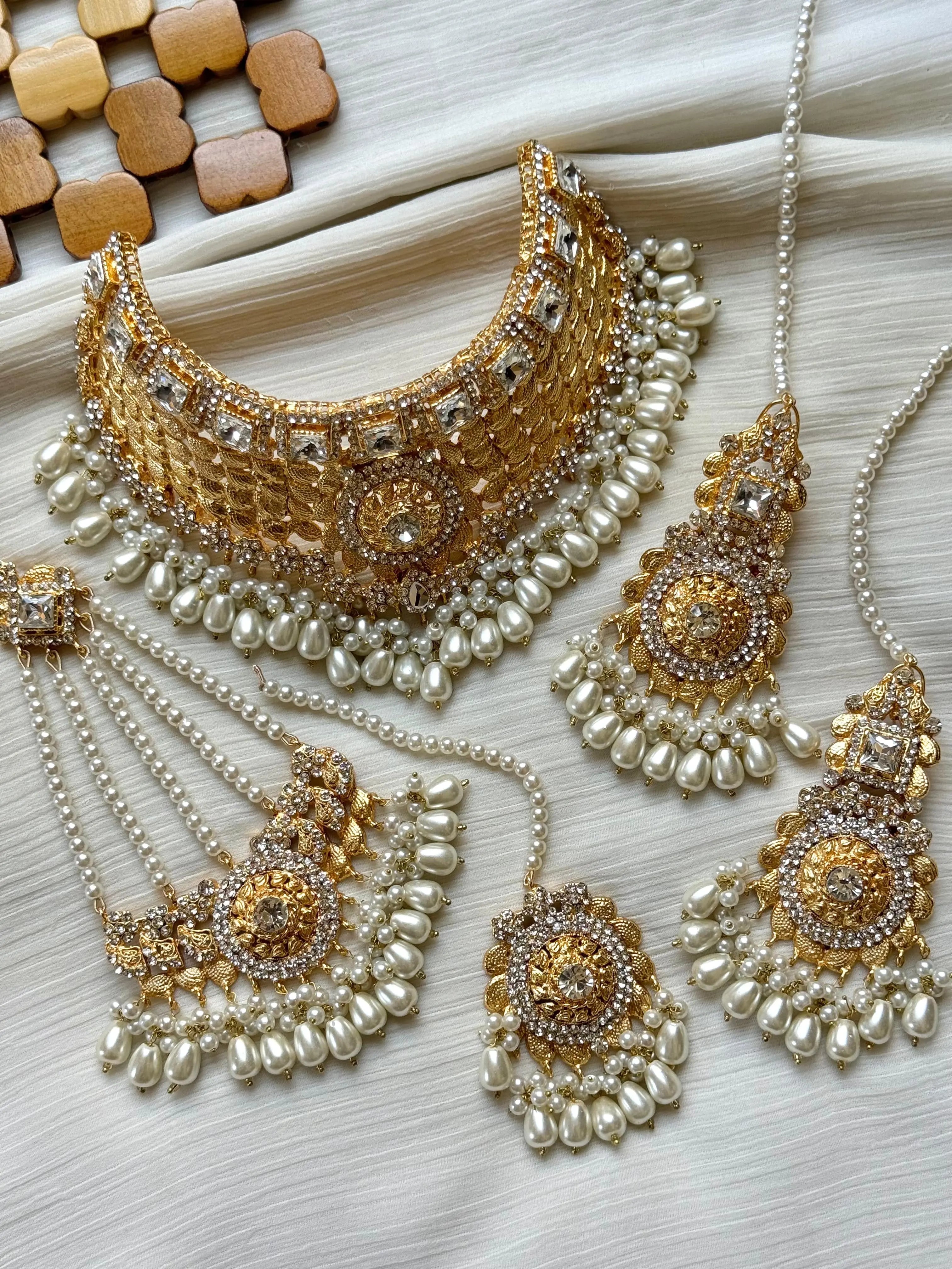 Gold plated Bridal Collar set NJ-1826-G Nayab Jewellery