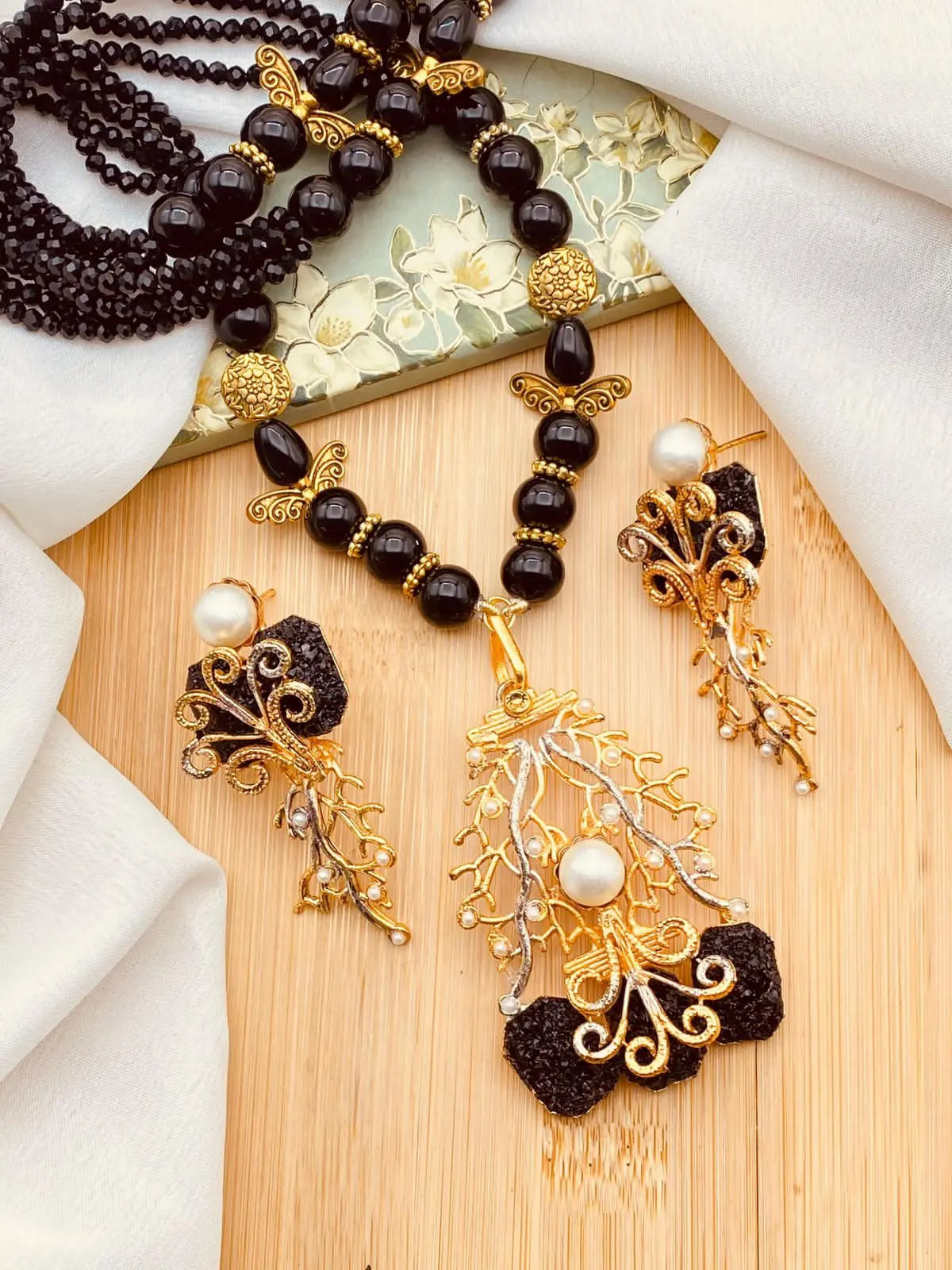 Hand made Crush Stones Mala set -1924 Nayab Jewellery