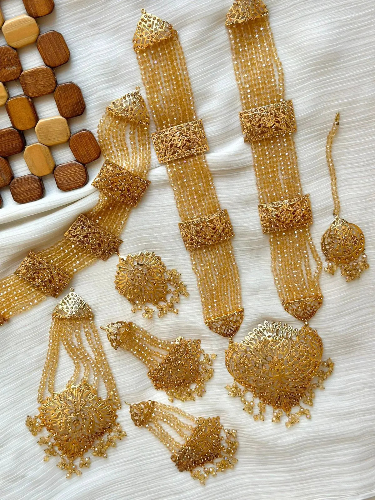 Light Weight Hyedrabadi Bridal set NJ -1655 Nayab Jewellery