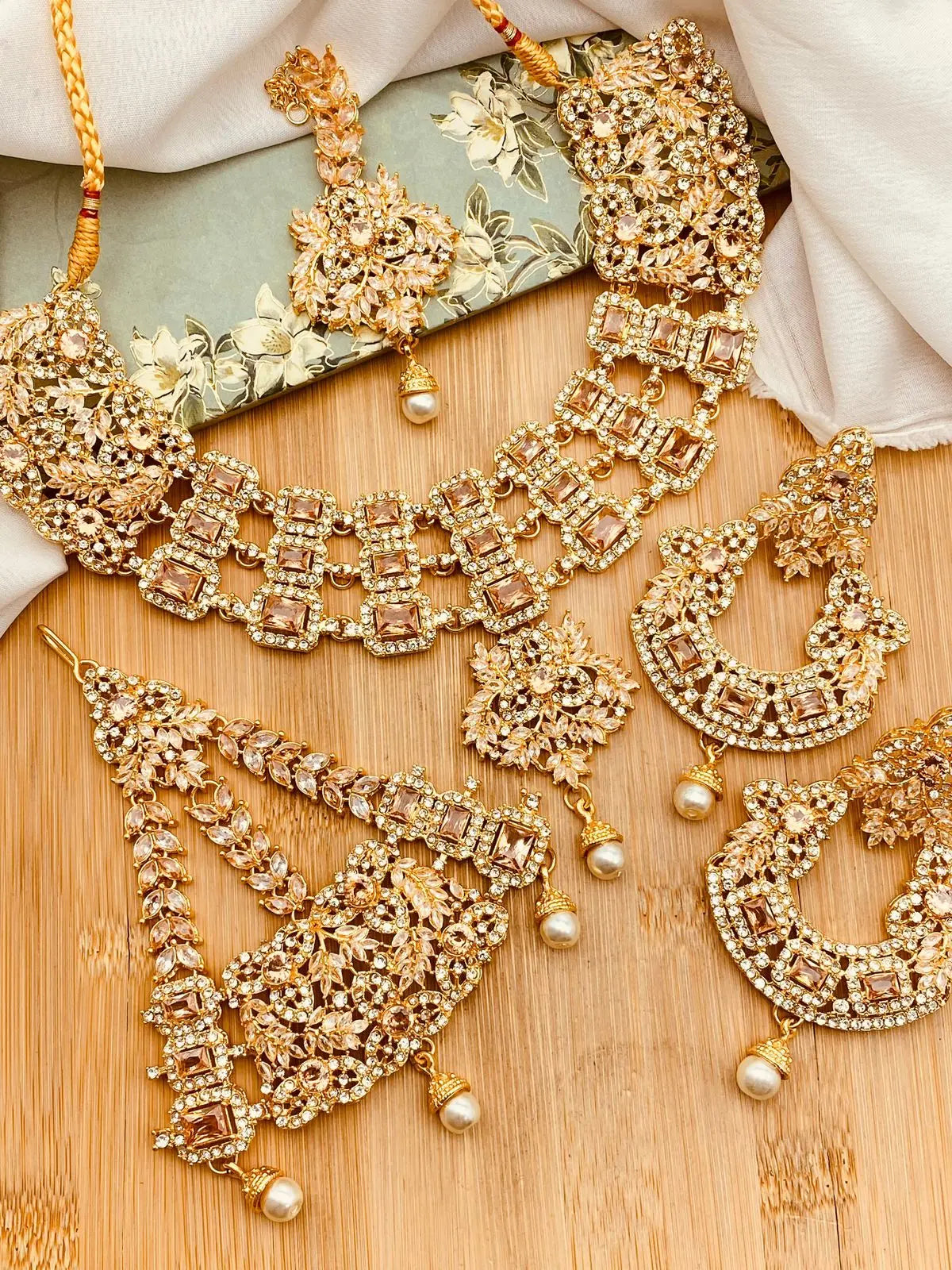 Orchid Zarcon Bridal set -2199-Golden Nayab Jewellery