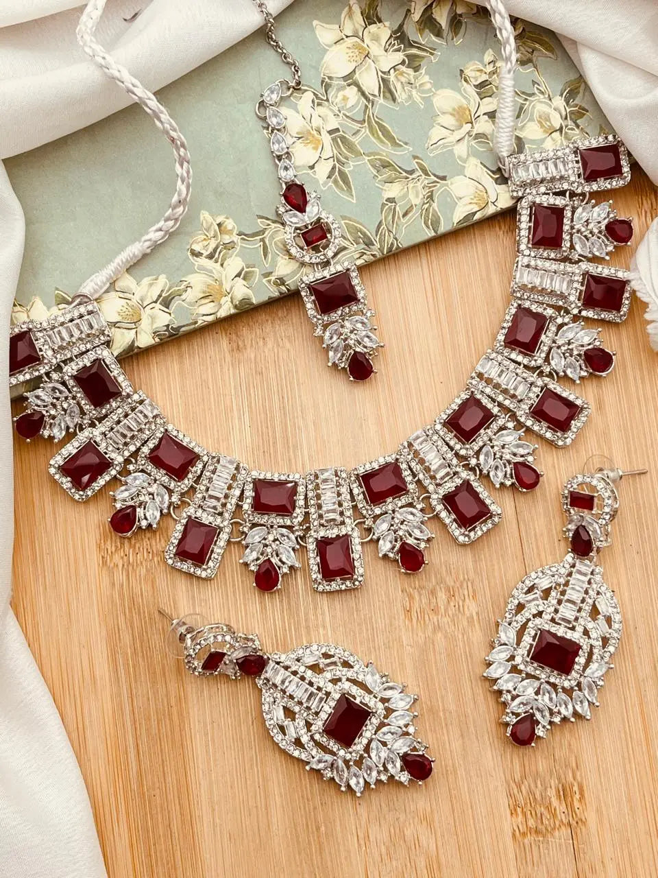 Saqure Stones Zirconia Necklace set with Tika-2178-Silver Nayab Jewellery