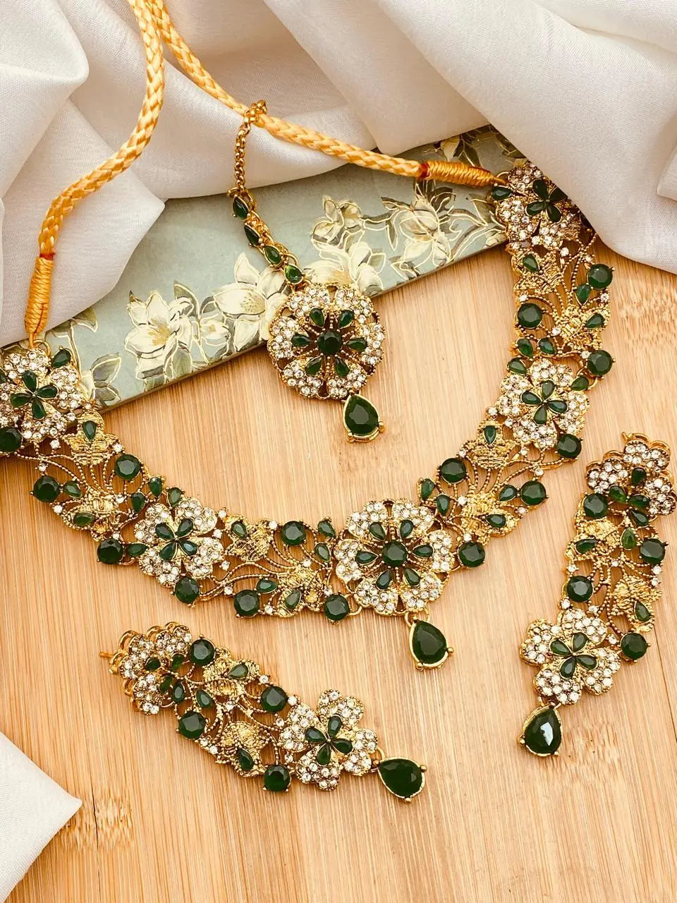 Turkish Flora Necklace set-2155-Golden Nayab Jewellery