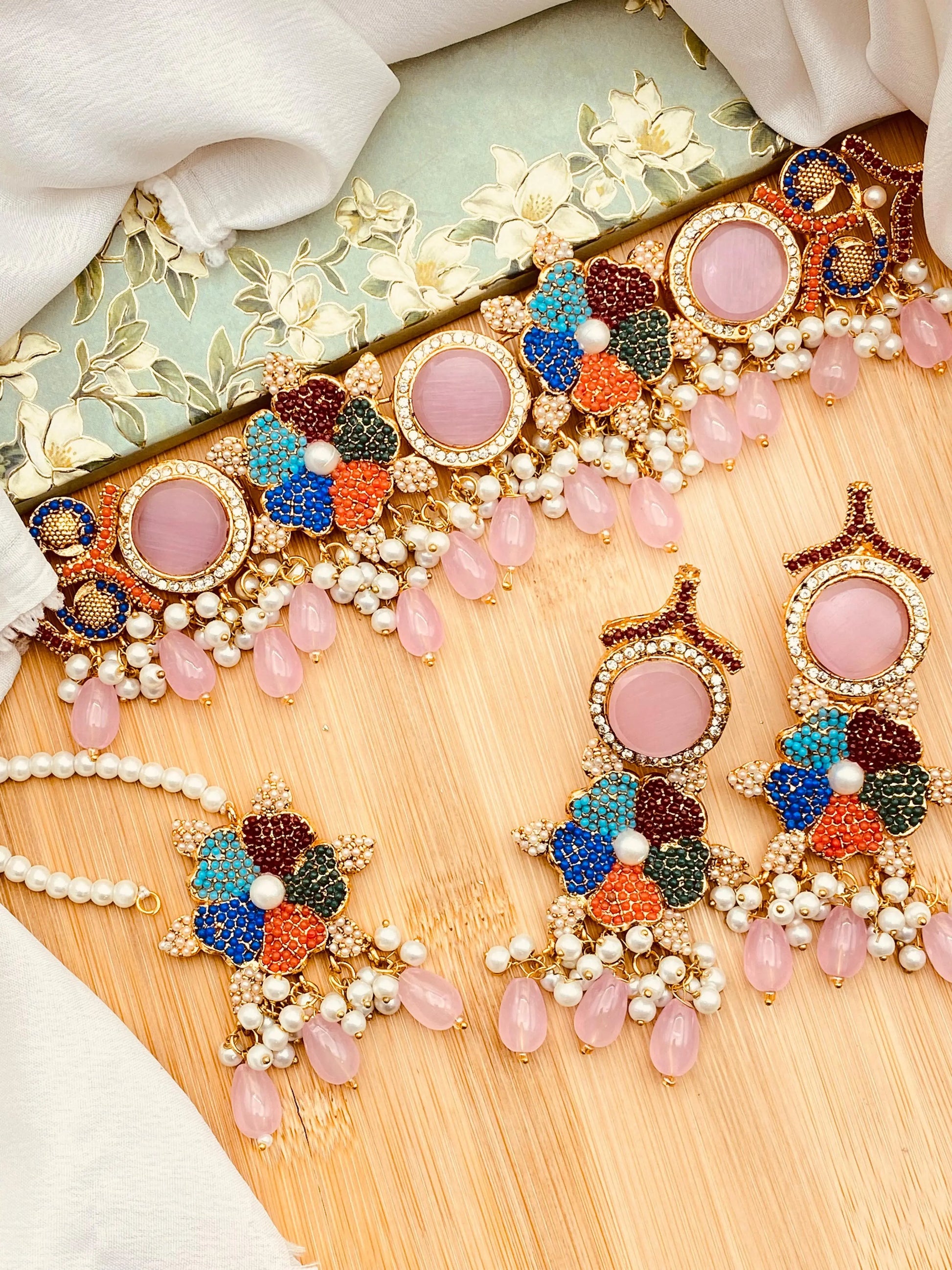 Turkish Noratan Chokar set with Tika -1933 Nayab Jewellery