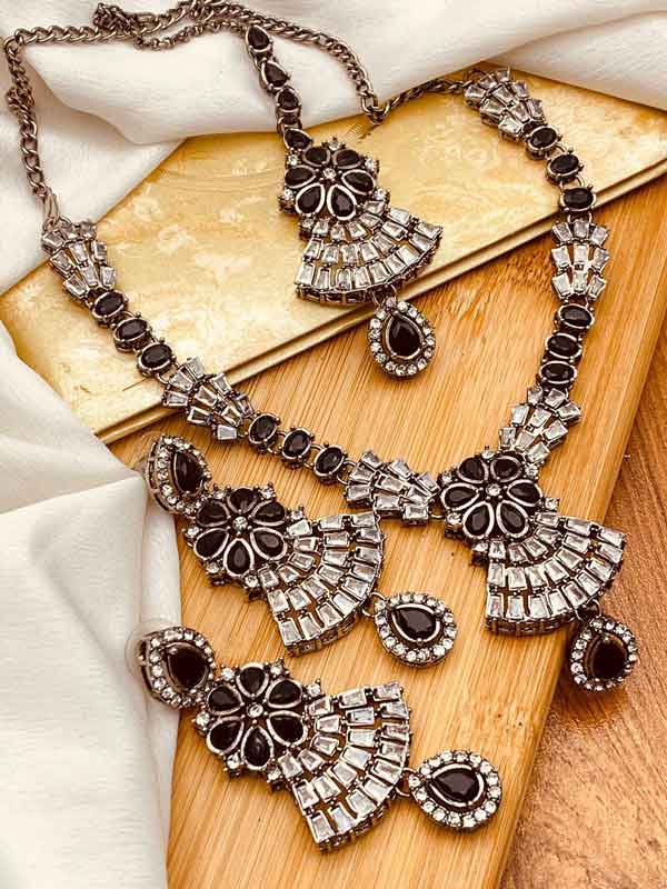 Victorian Polish Necklace Set NJ-1555-Silver Nayab Jewellery