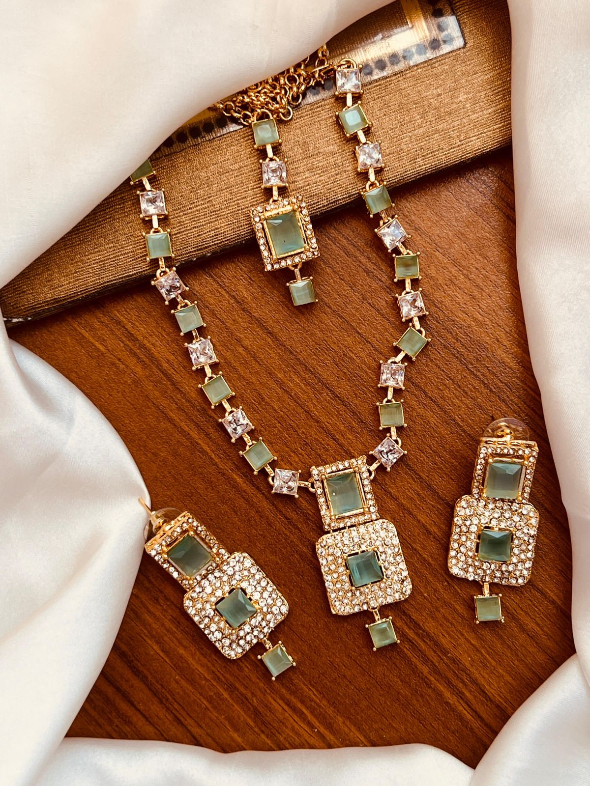 Zarcon Necklace set -1935-G
