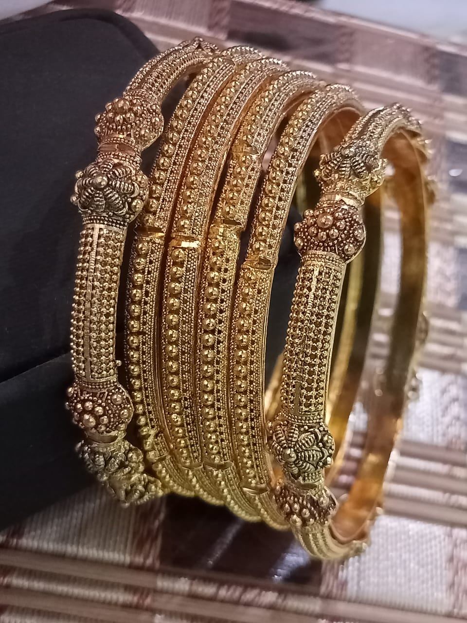 Krizma 6 pcs bangles set -2139