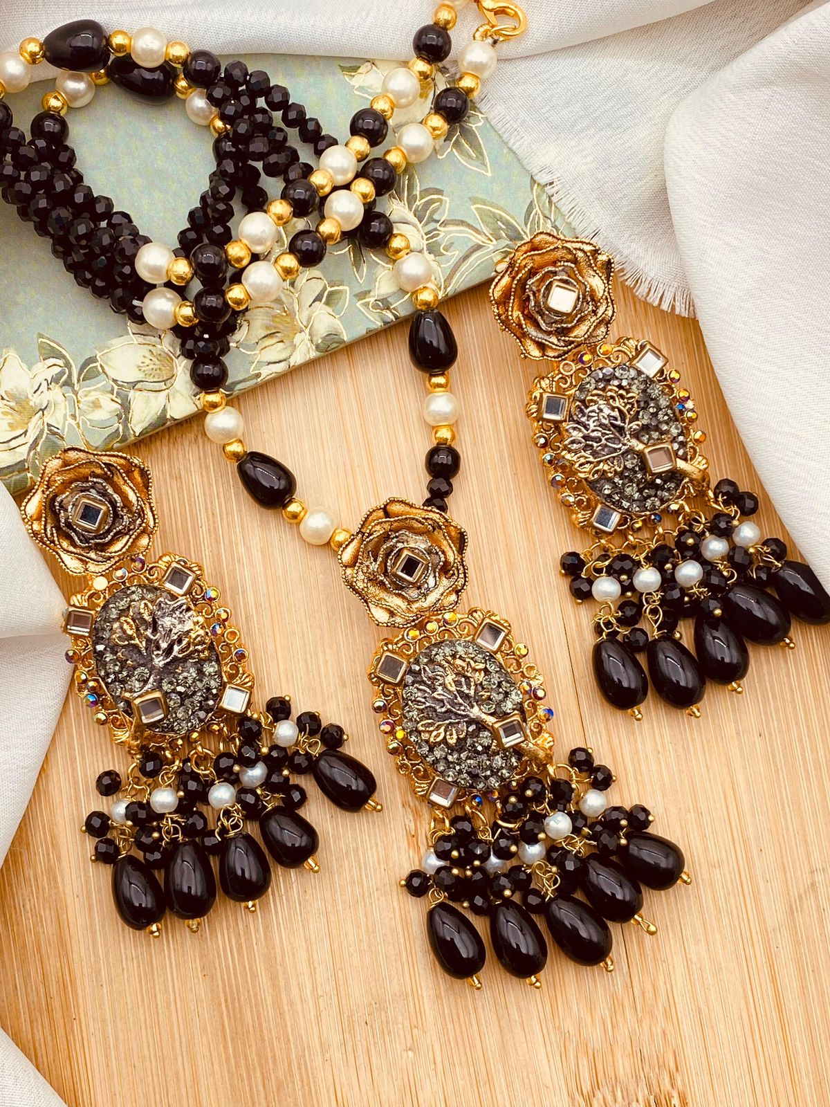 Turkish Flower Hand Made Pendant Mala with Earrings-2150