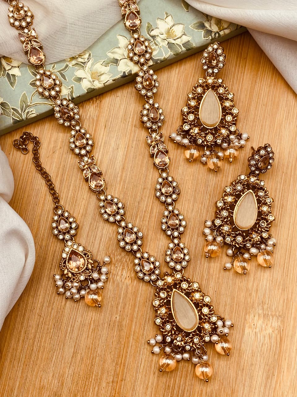 Amal Turkish Mala set with Tika ML-205