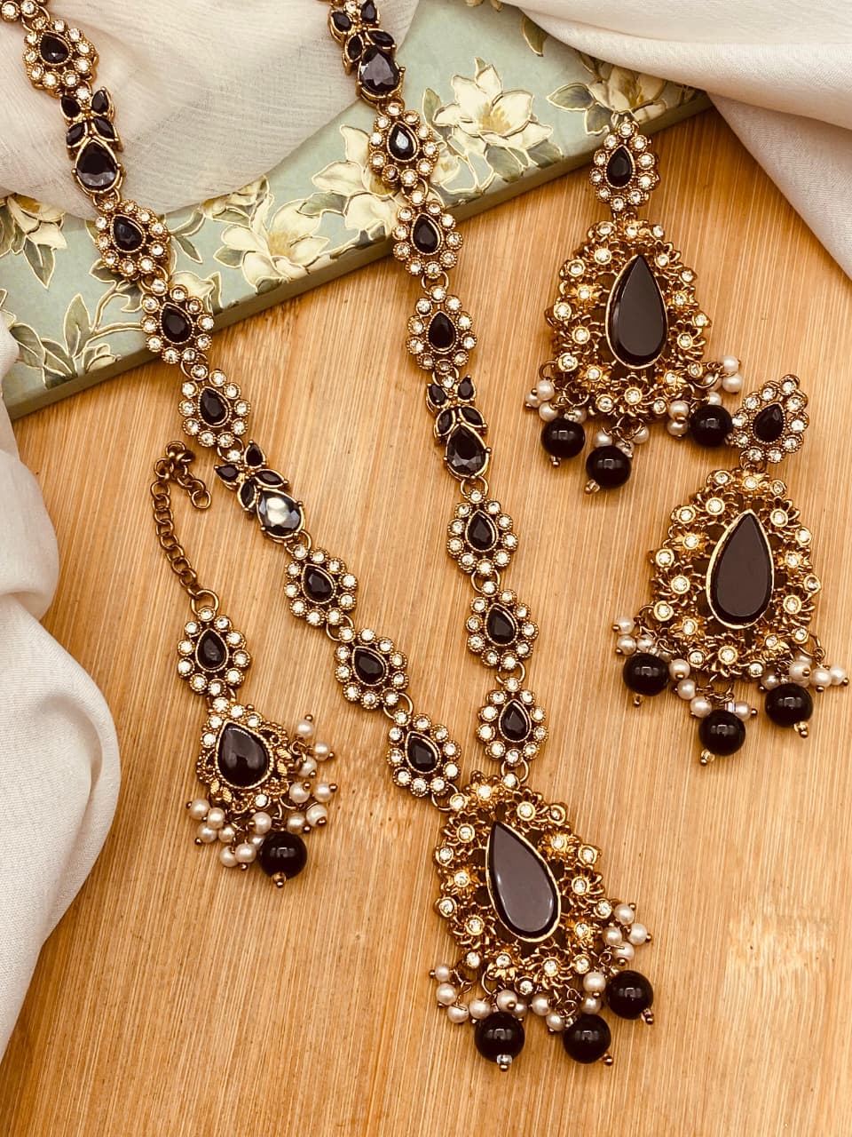 Amal Turkish Mala set with Tika ML-205