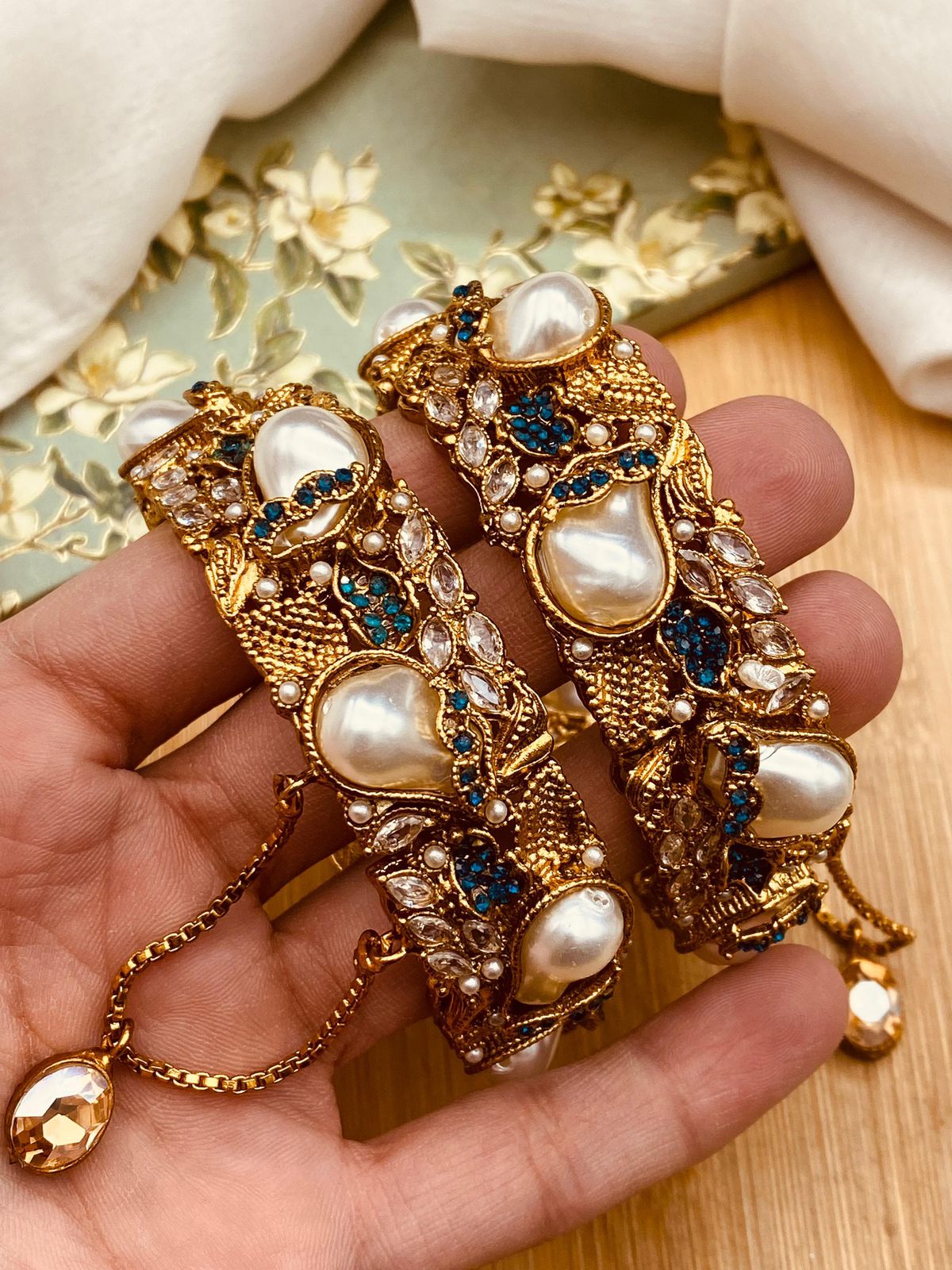 Turkish Openable Bangles (pair) BL-5045