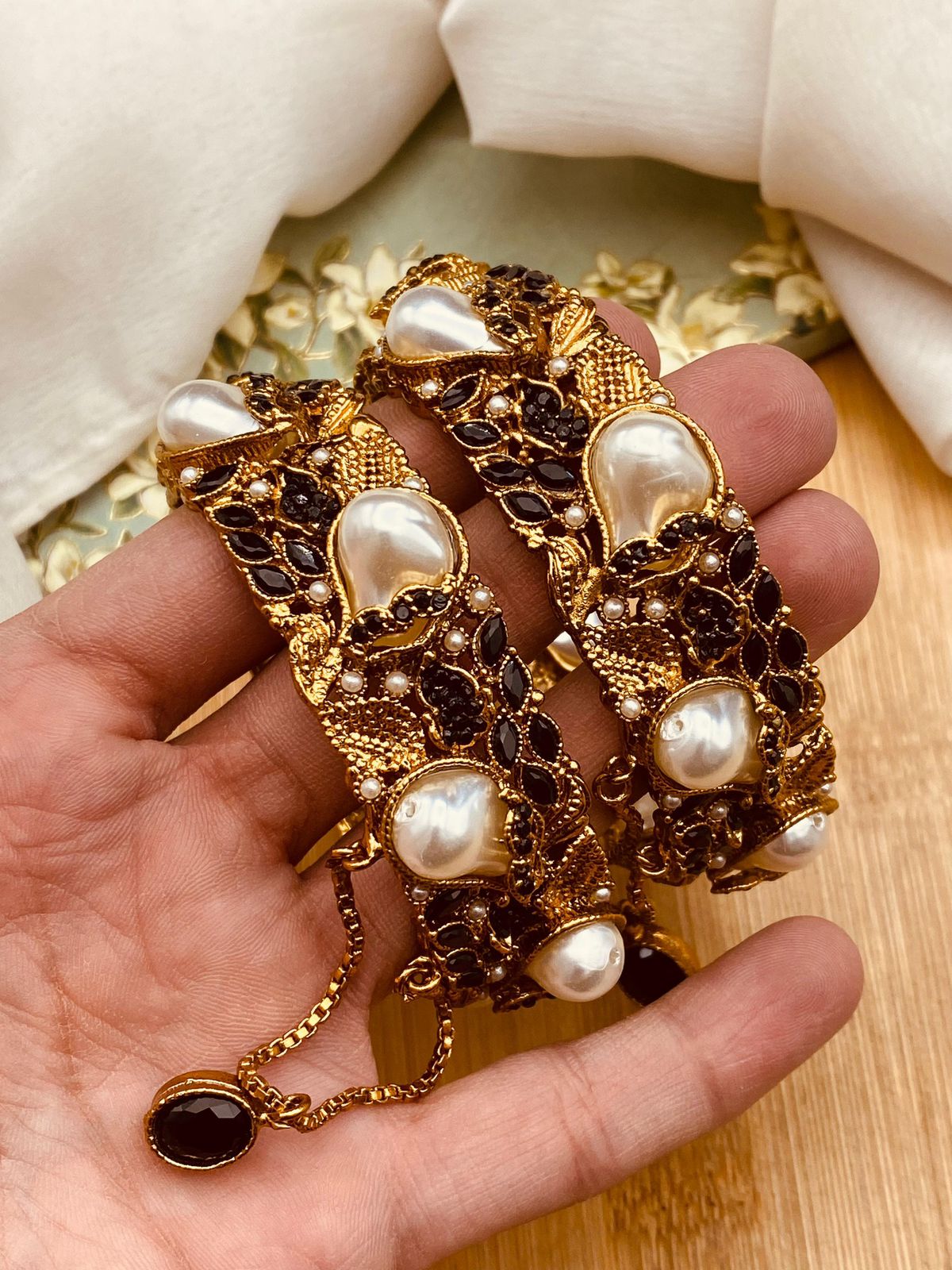 Turkish Openable Bangles (pair) BL-5045